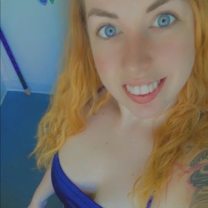 Meet your Posher, Fae